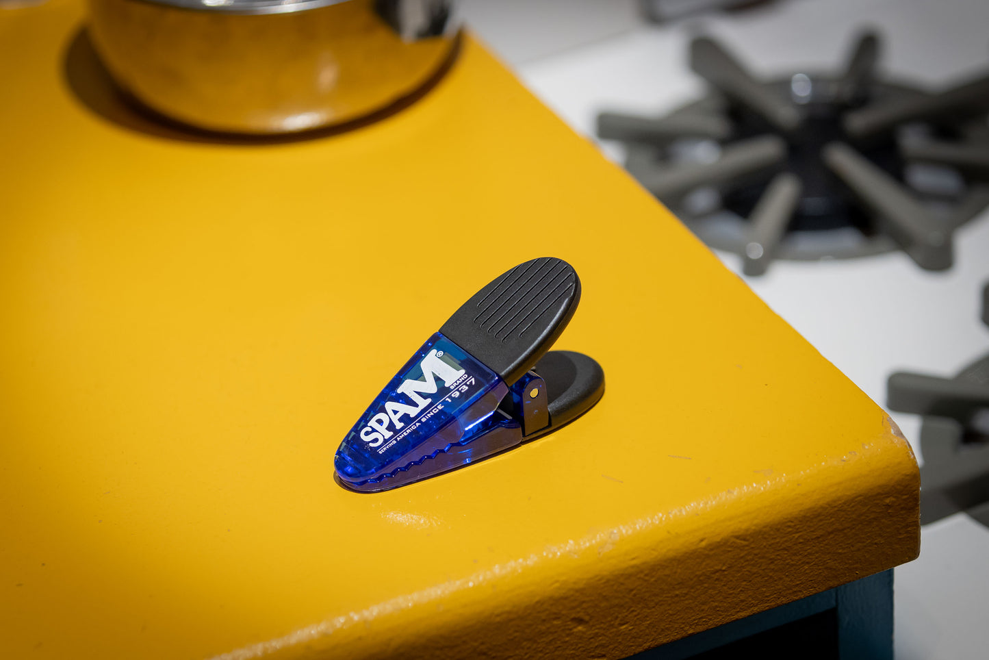 SPAM® Magnetic Clip